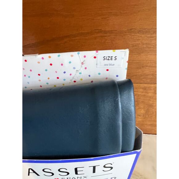 Assets by Spanx Faux Leather Shaping Leggings Sea Blue S - Picture 6 of 7